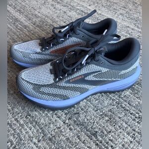 Brooks Revel Women's Gray and Lavender Athletic Shoes